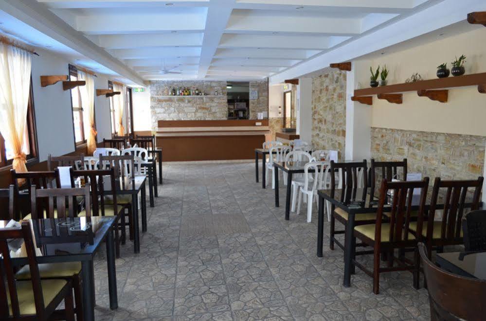 Hotel Vergi Oroklini Exterior photo